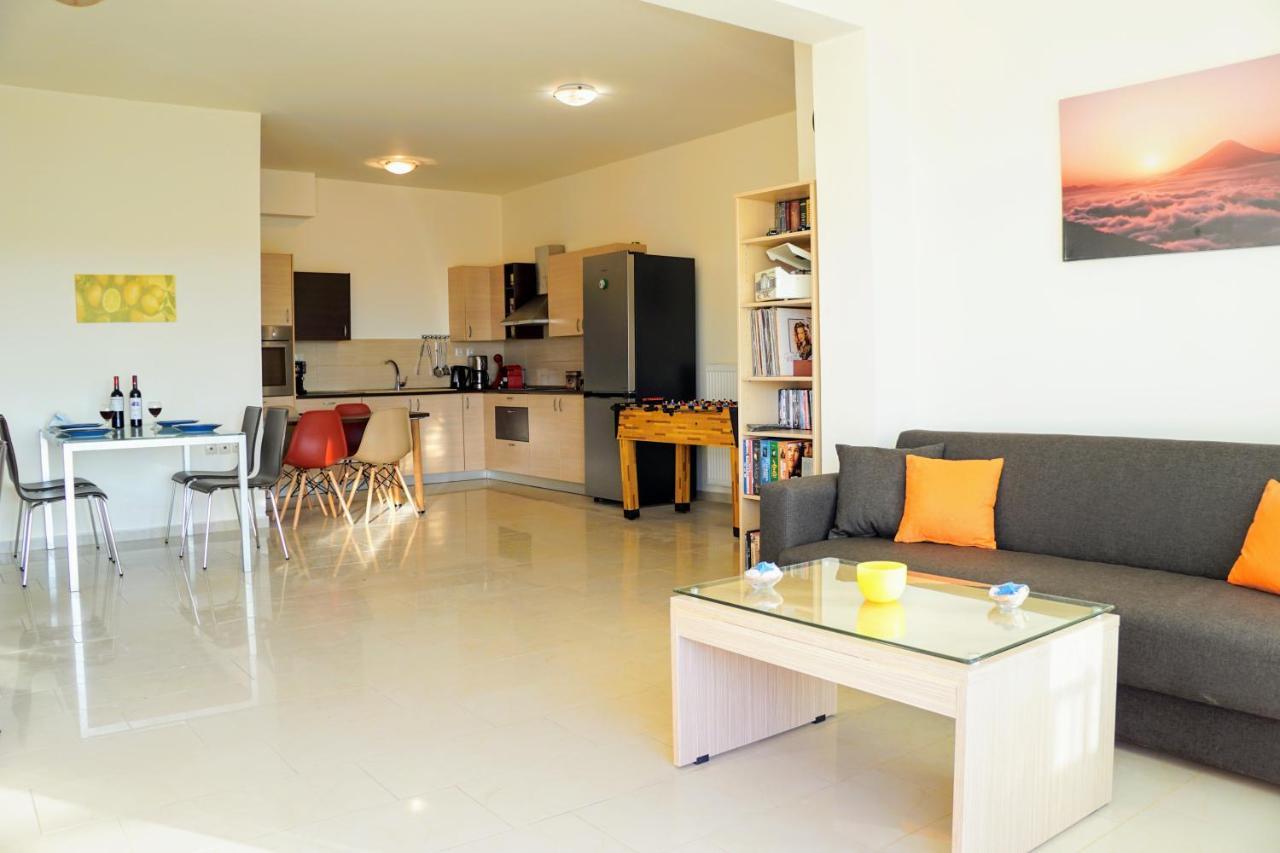 Olive Tree Hillside Apartment Сталос Экстерьер фото