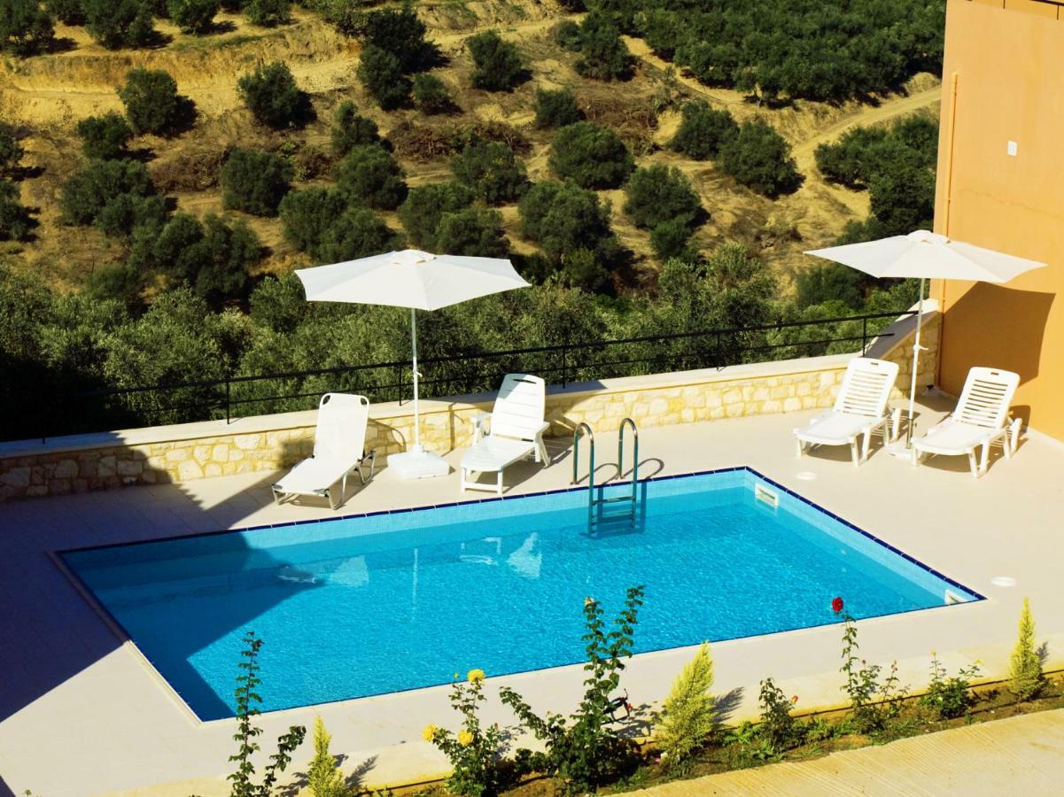 Olive Tree Hillside Apartment Сталос Экстерьер фото